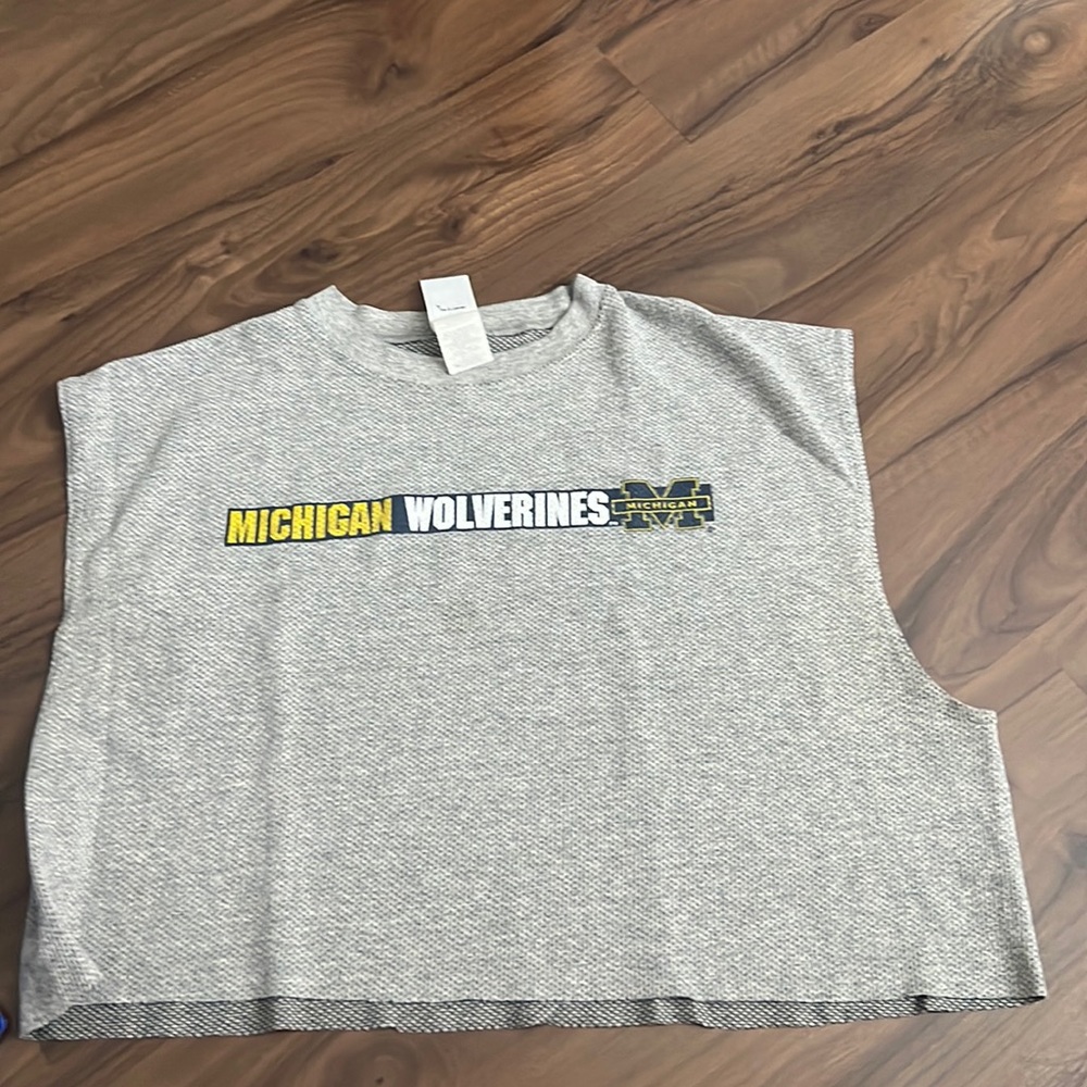 VINTAGE UNIVERSITY OF MICHIGAN TANK